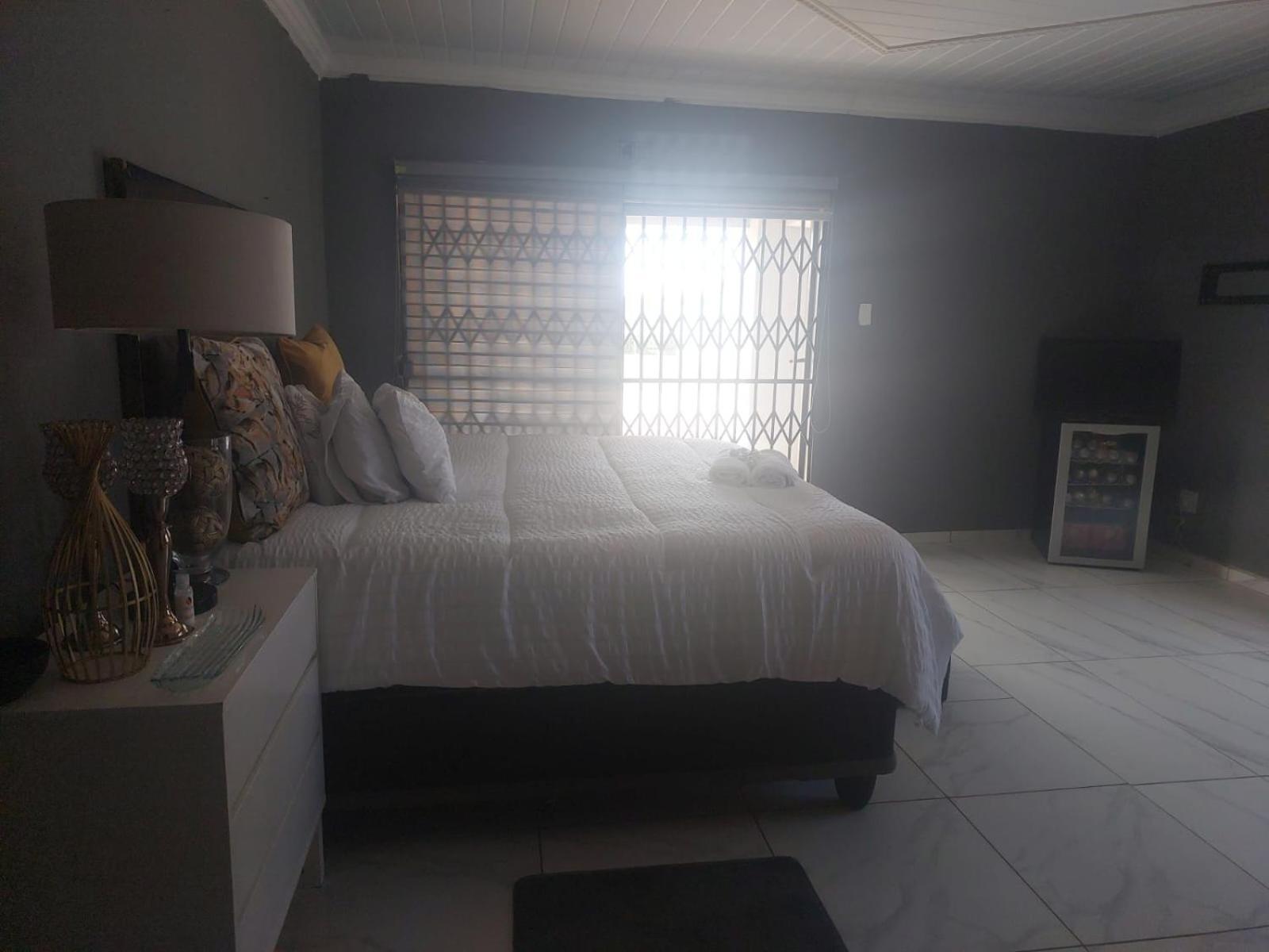 Mihandzu Guesthouse Randfontein Extérieur photo