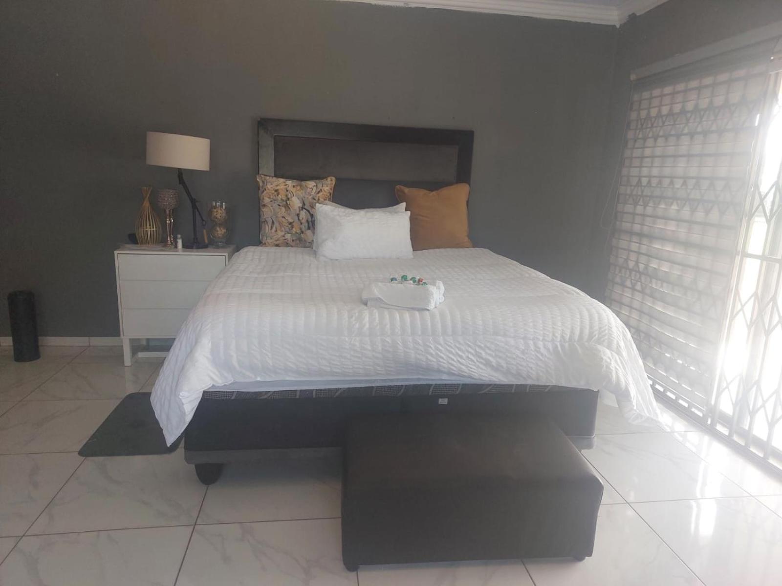 Mihandzu Guesthouse Randfontein Extérieur photo